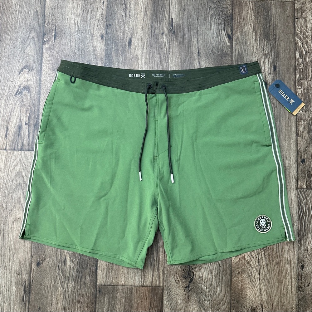 Roark Swim Skull Surf Board Shorts Men’s Size 40 Jungle Green